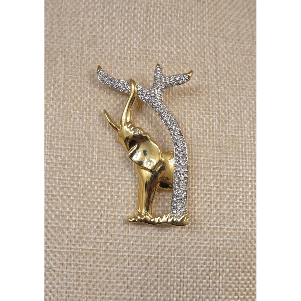 Swarovski Crystal Members‎ Elephant Pin Brooch SCS Swan Logo